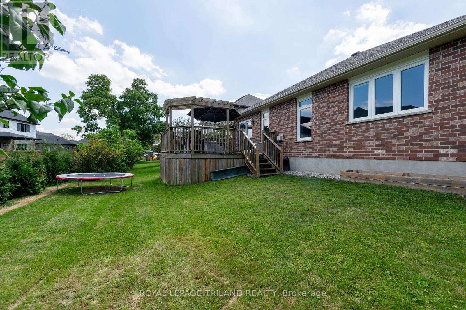131 Deborah Drive, Strathroy-Caradoc (Ne), ON - Outdoor