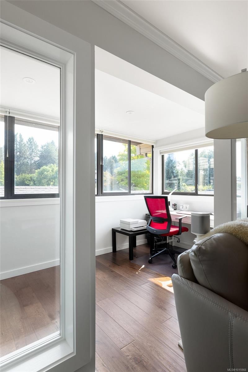 124-2345 Cedar Hill Cross Rd, Oak Bay, BC