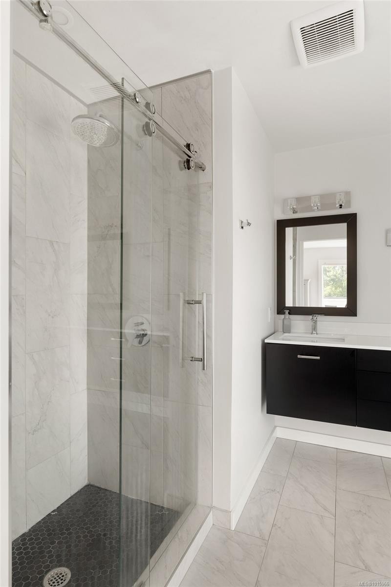 124-2345 Cedar Hill Cross Rd, Oak Bay, BC