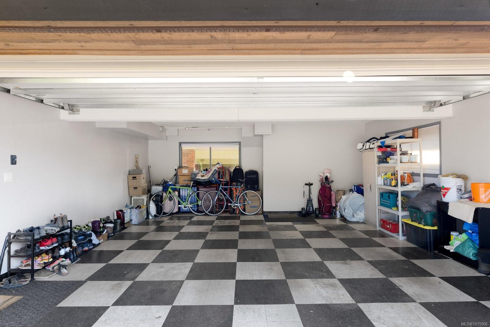 124-2345 Cedar Hill Cross Rd, Oak Bay, BC