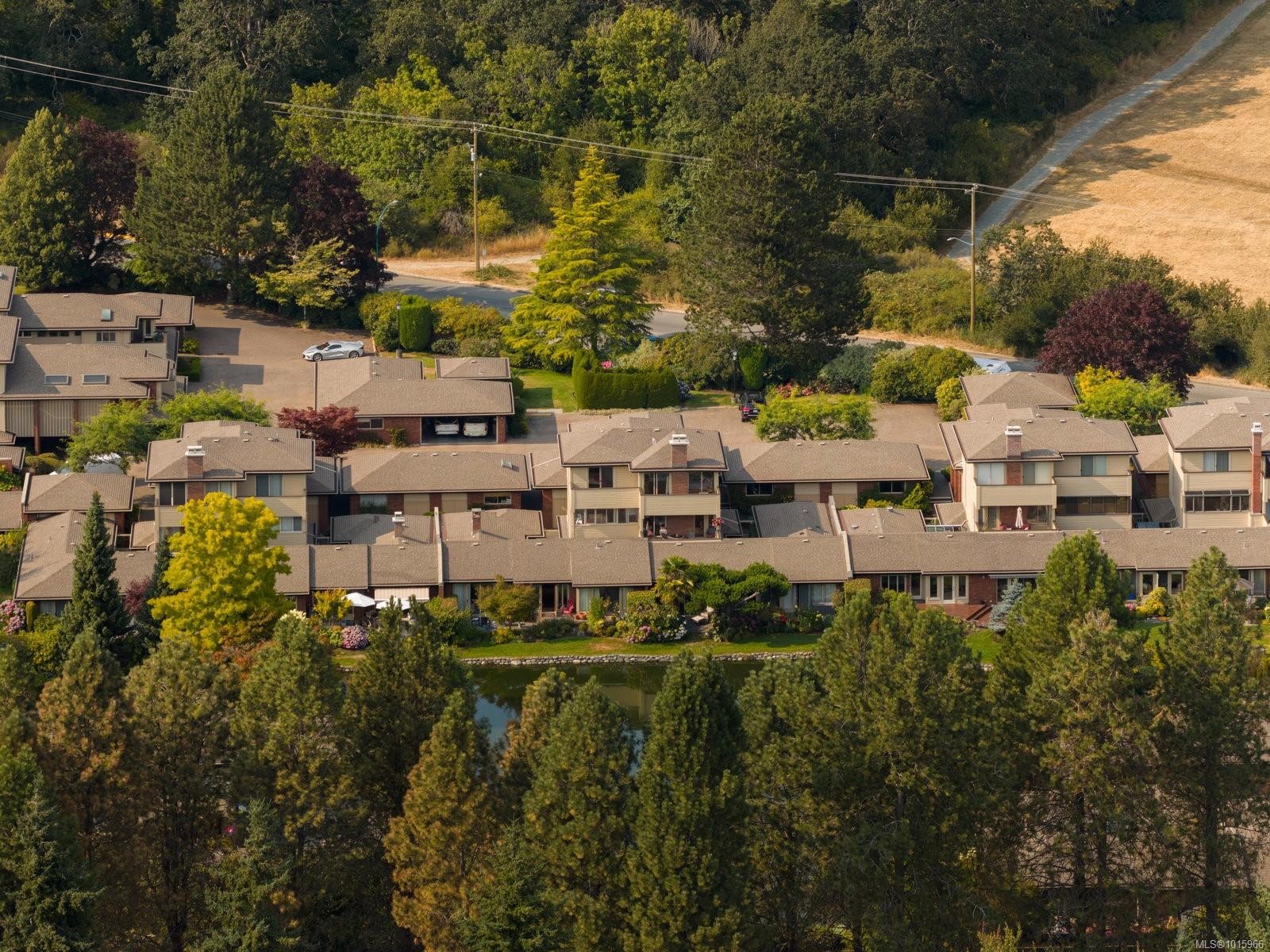 124-2345 Cedar Hill Cross Rd, Oak Bay, BC