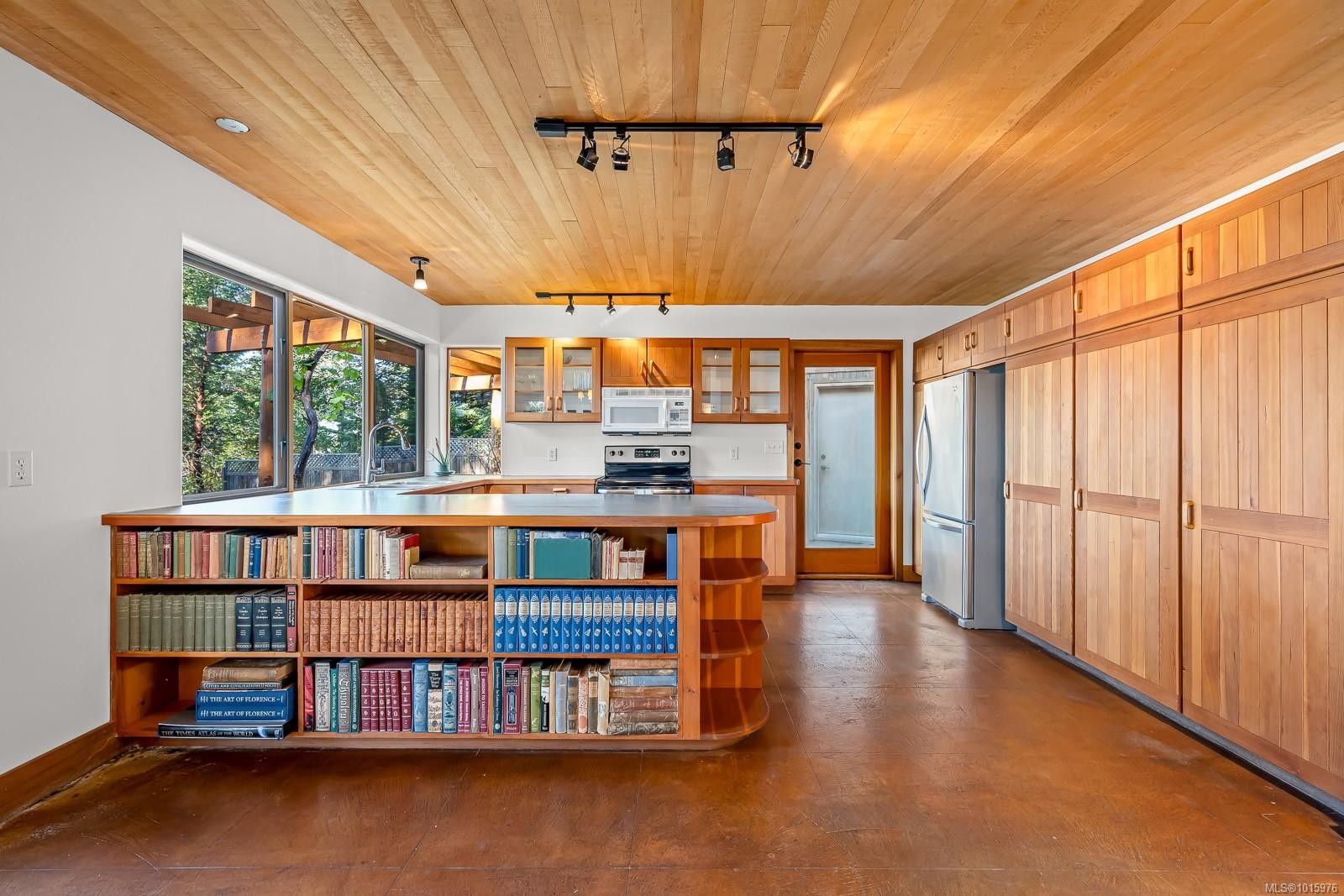 6161 Lacon Rd, Denman Island, BC