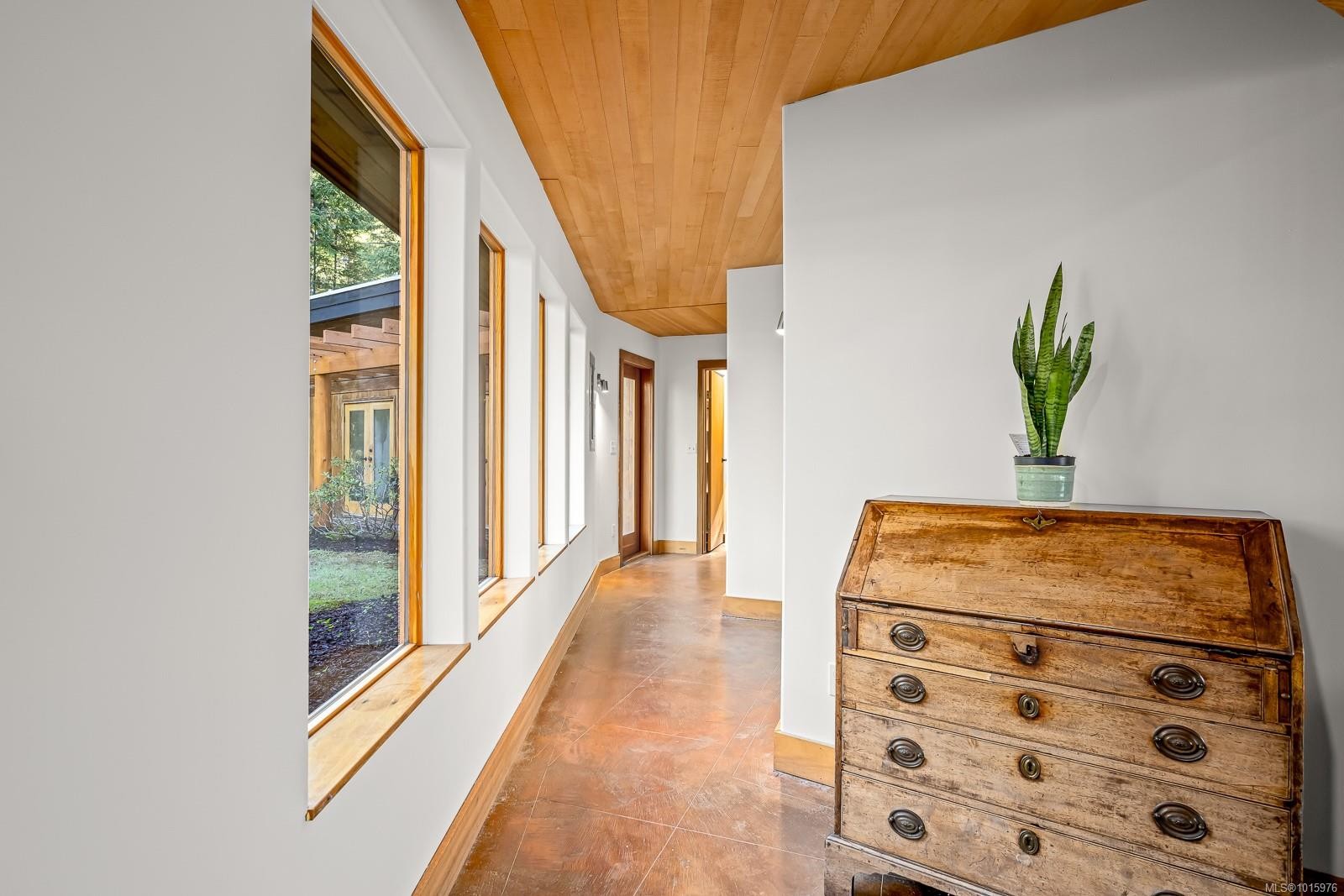 6161 Lacon Rd, Denman Island, BC