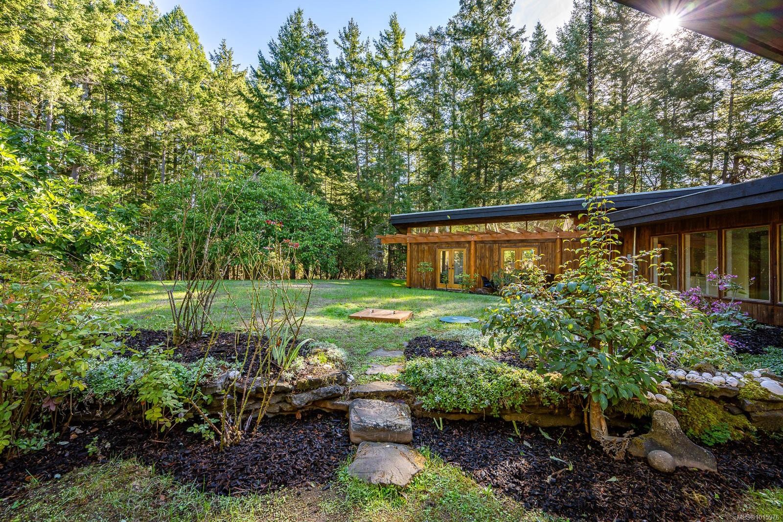 6161 Lacon Rd, Denman Island, BC