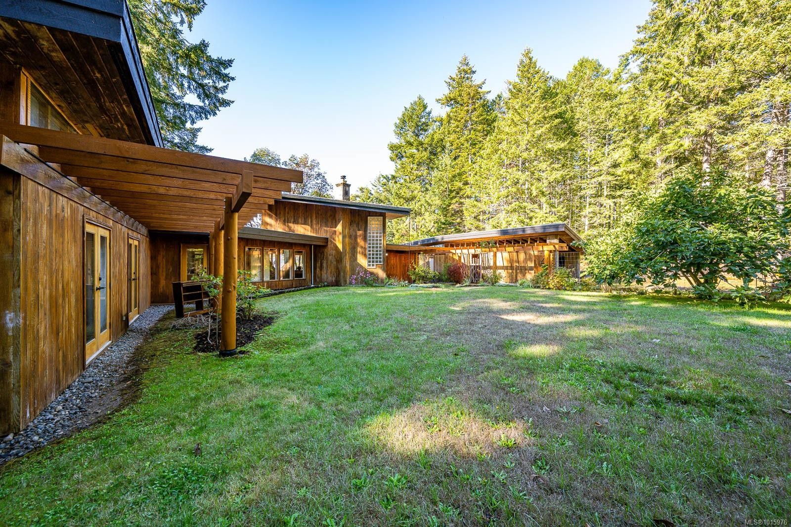 6161 Lacon Rd, Denman Island, BC