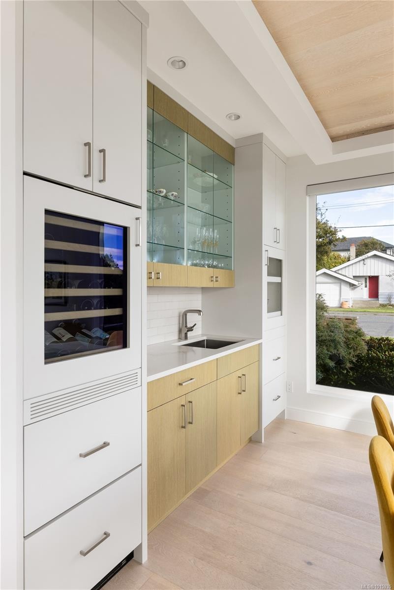 430 St. Patrick St, Oak Bay, BC