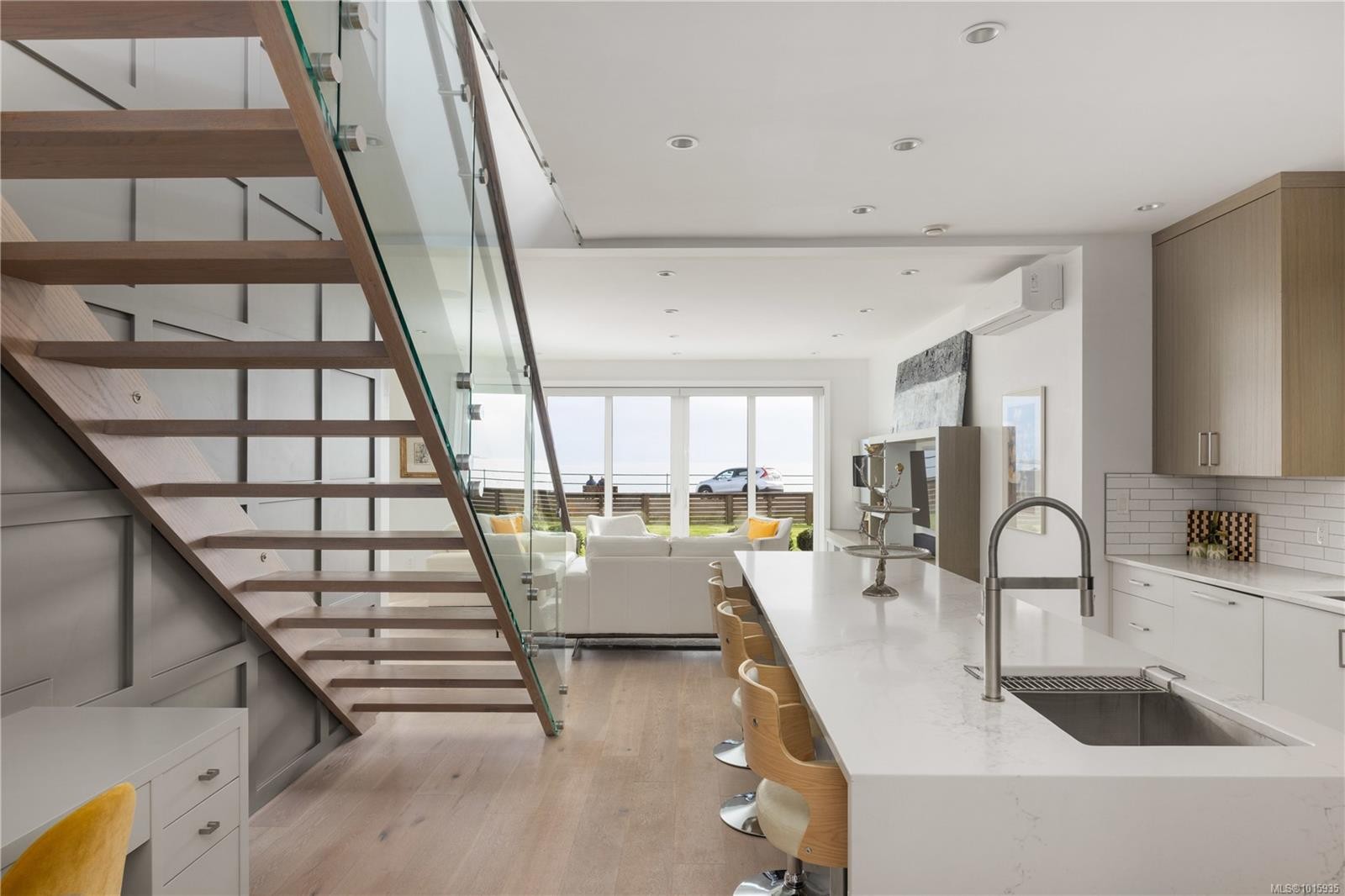 430 St. Patrick St, Oak Bay, BC