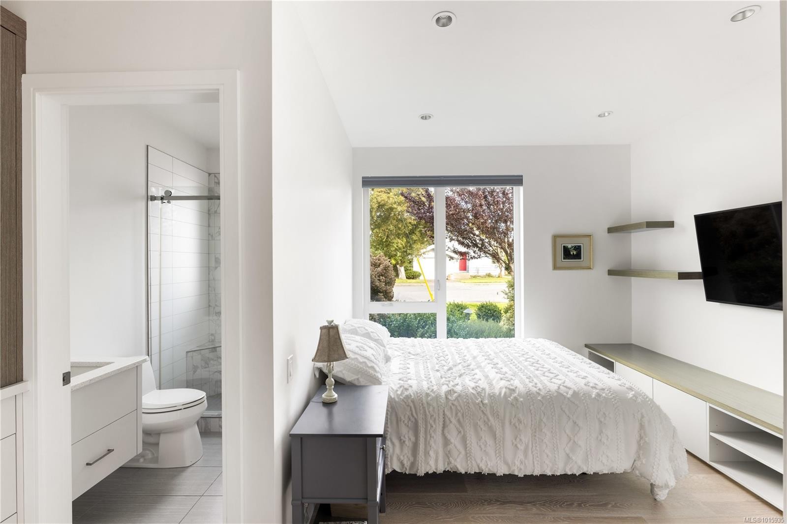 430 St. Patrick St, Oak Bay, BC