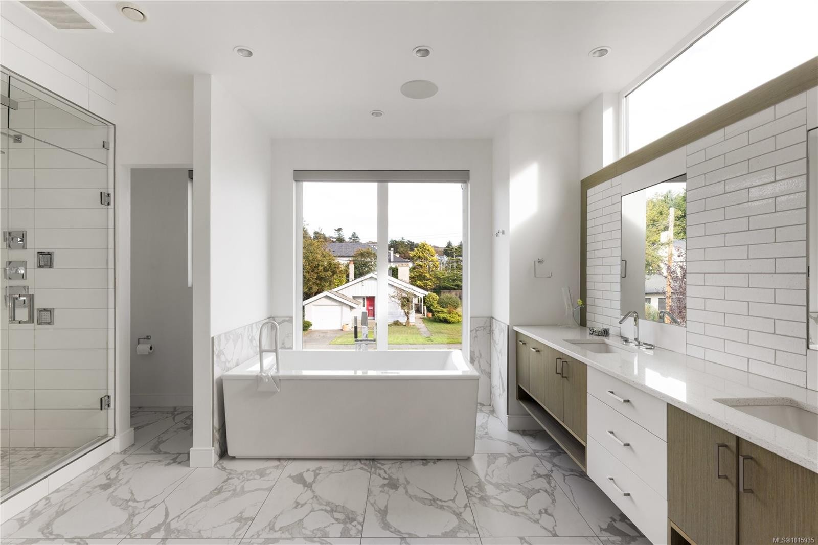 430 St. Patrick St, Oak Bay, BC