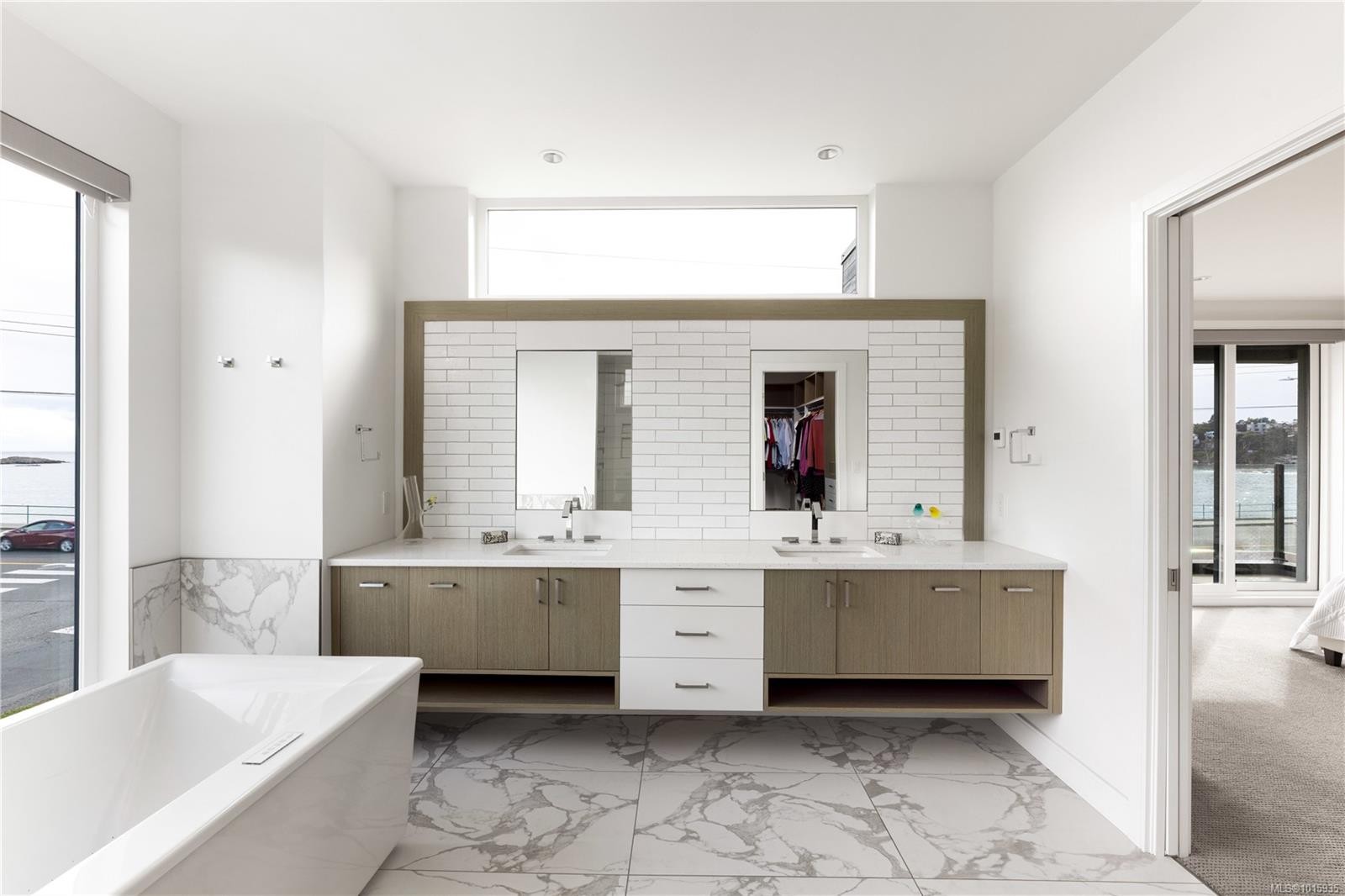 430 St. Patrick St, Oak Bay, BC