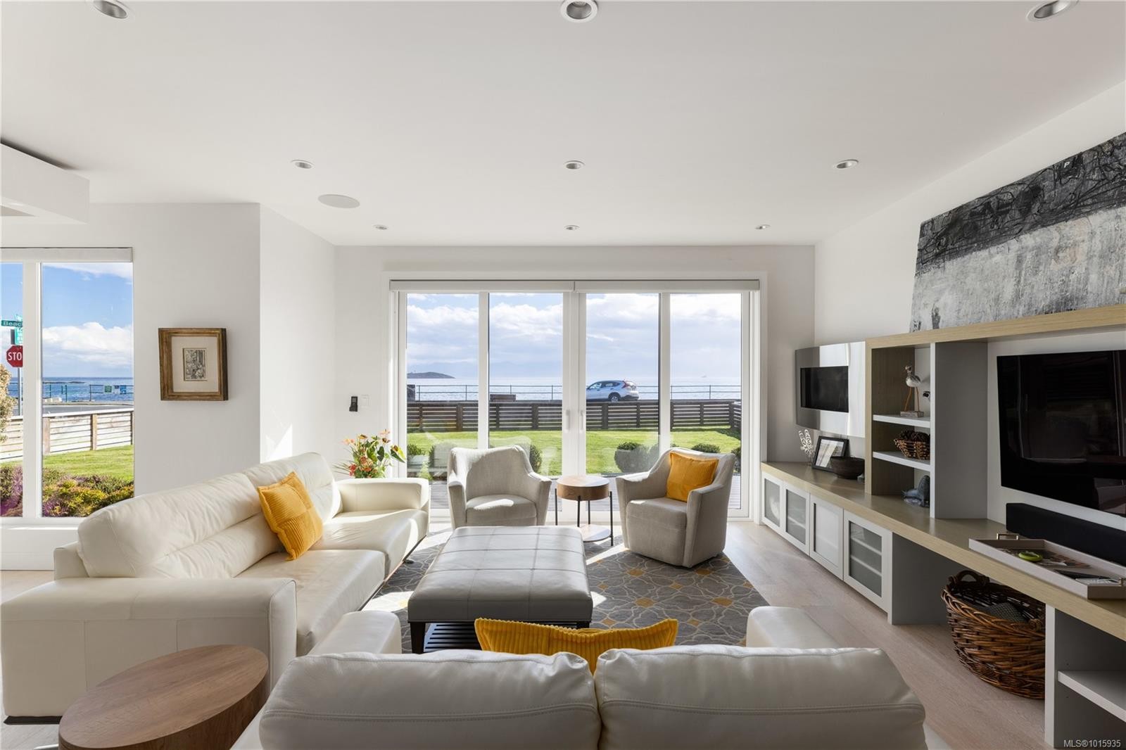 430 St. Patrick St, Oak Bay, BC