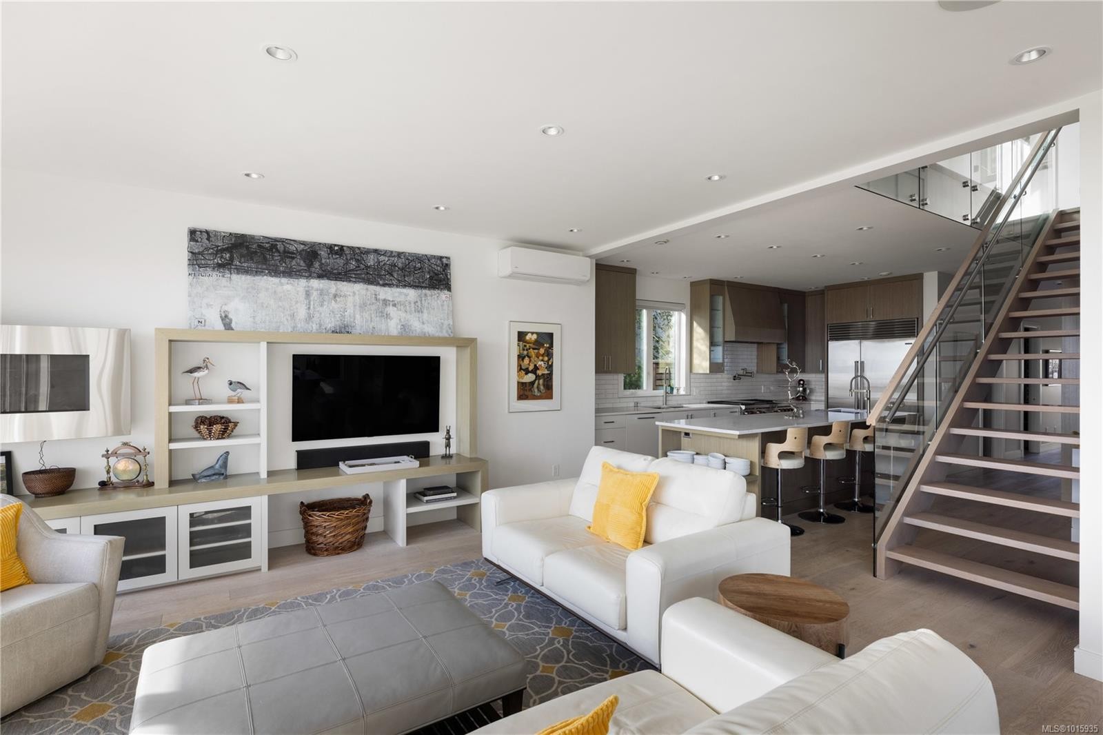 430 St. Patrick St, Oak Bay, BC