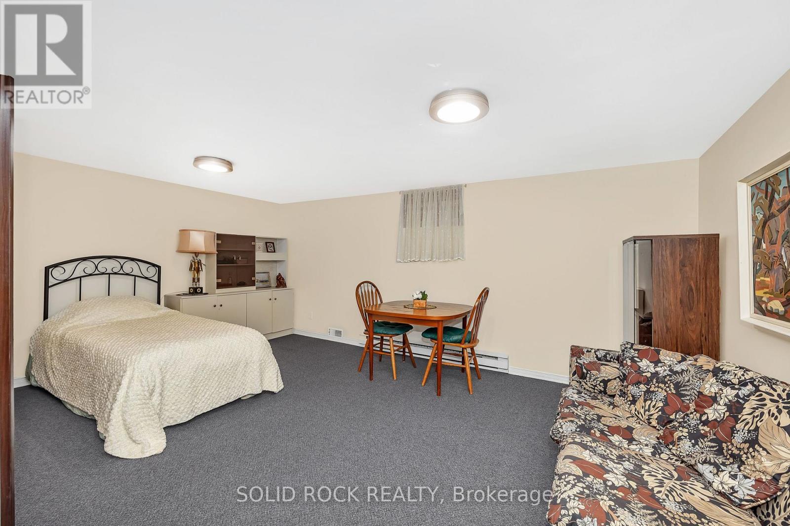 471 Tillbury Avenue, Ottawa, ON - Indoor Photo Showing Bedroom