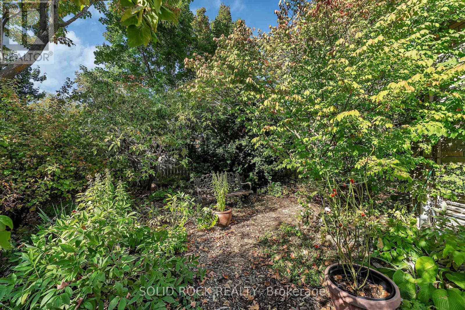 471 Tillbury Avenue, Ottawa, ON - Outdoor