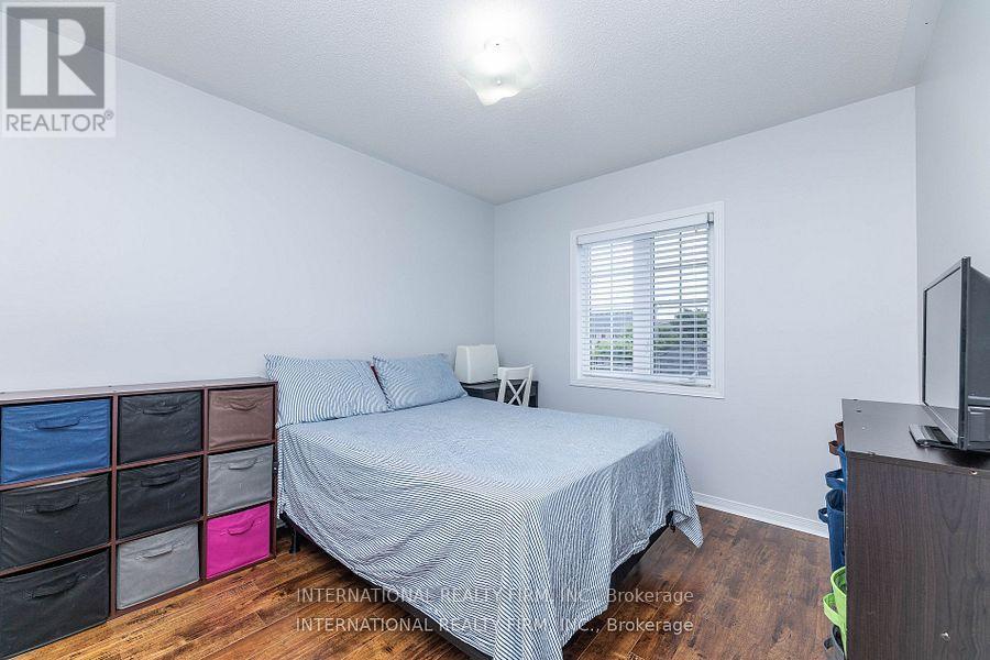 1855 Appleby Line, Burlington, ON - Indoor Photo Showing Bedroom