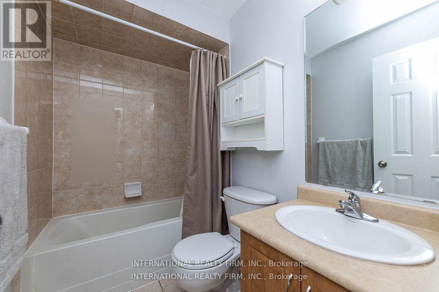 1855 Appleby Line, Burlington, ON - Indoor Photo Showing Bathroom