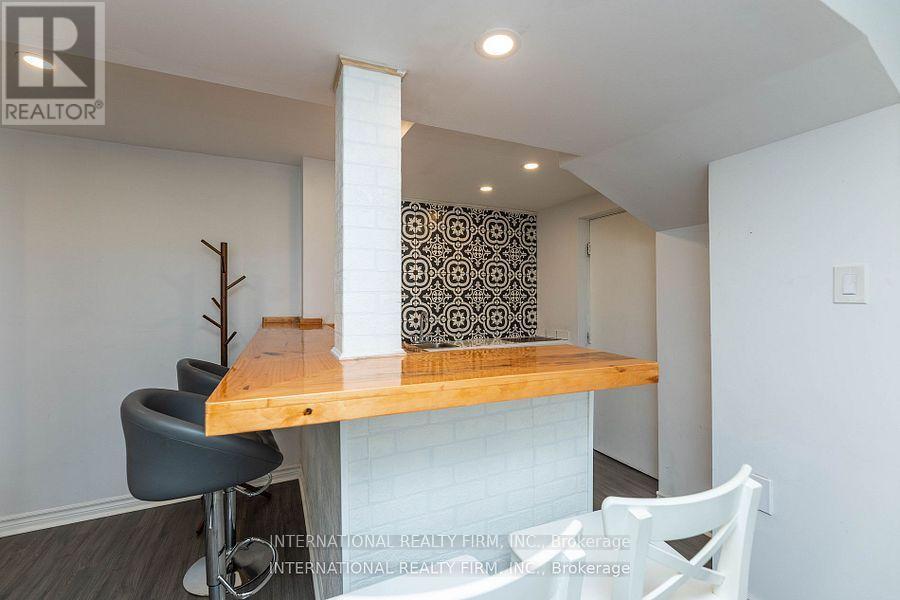 1855 Appleby Line, Burlington, ON - Indoor