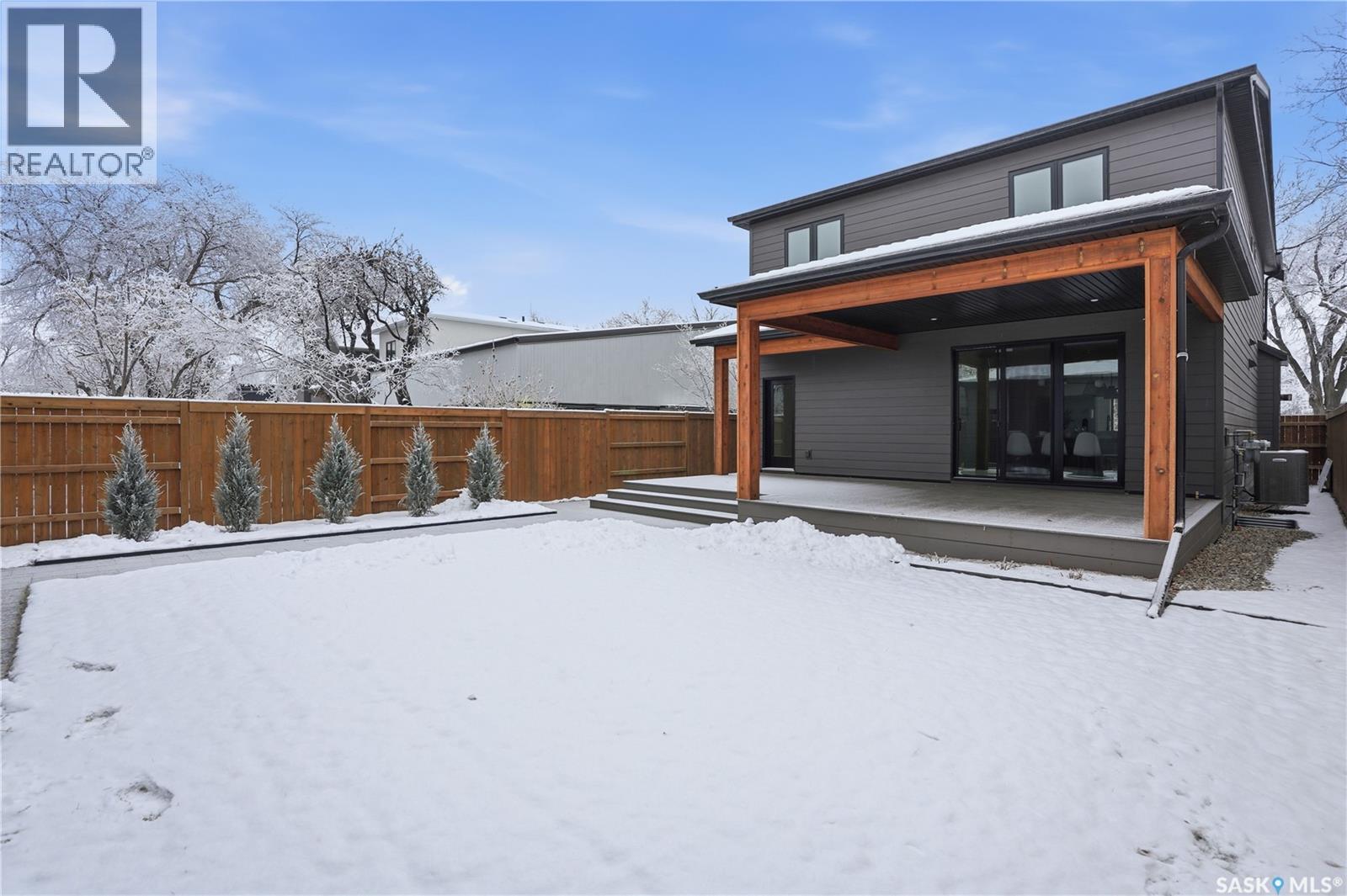 1121 13Th Street E, Saskatoon, SK - Outdoor