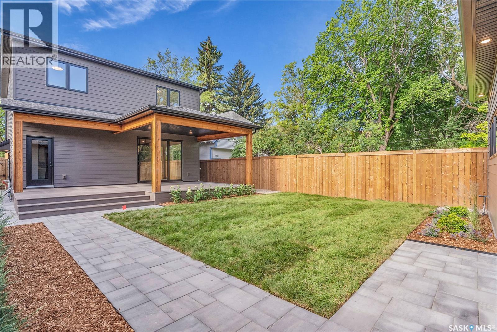 1121 13Th Street E, Saskatoon, SK - Outdoor