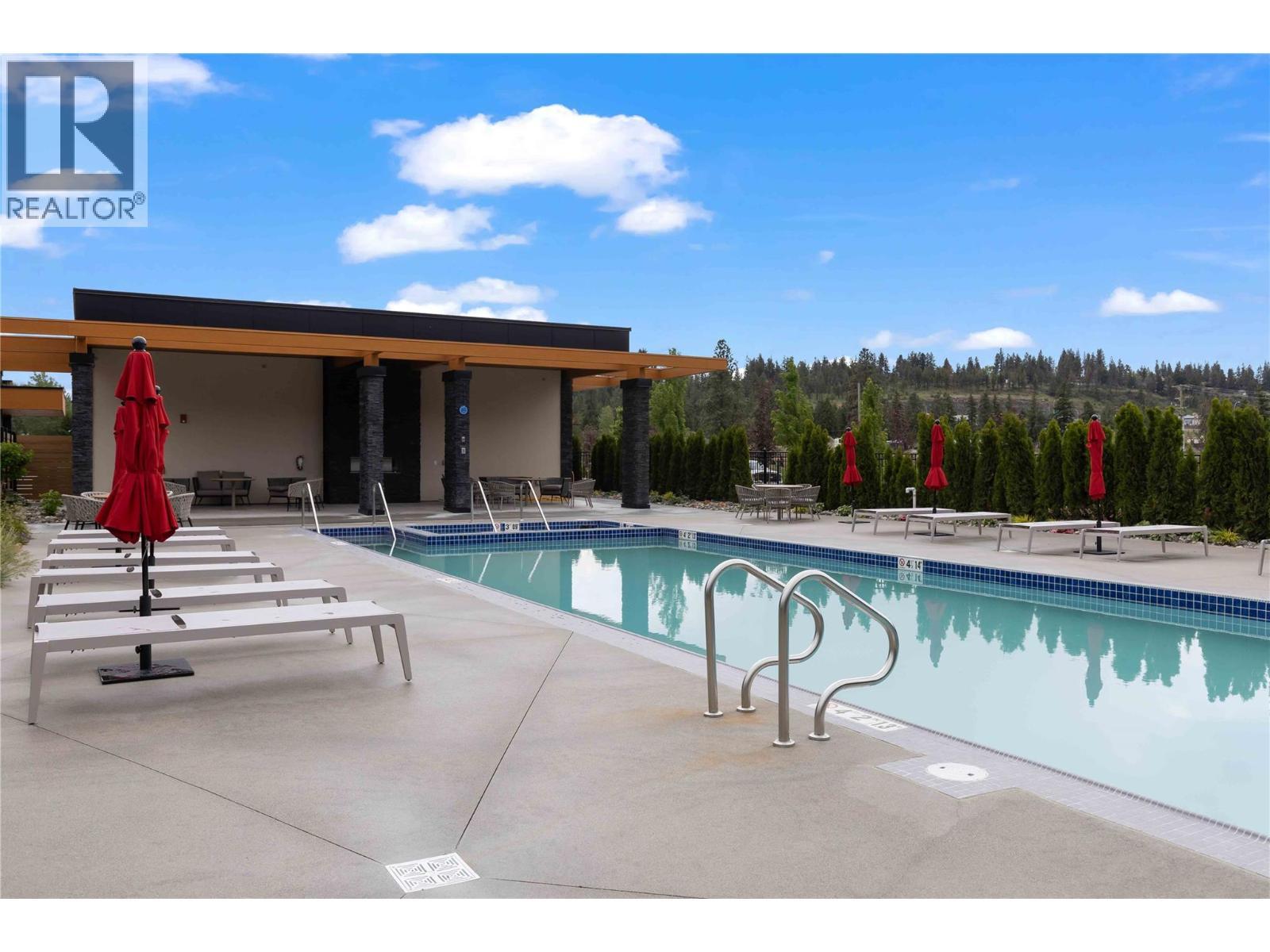 Ariva Amenities - outdoor pool - 3000 Ariva Drive Unit# 3308, Kelowna, BC - Outdoor With In Ground Pool