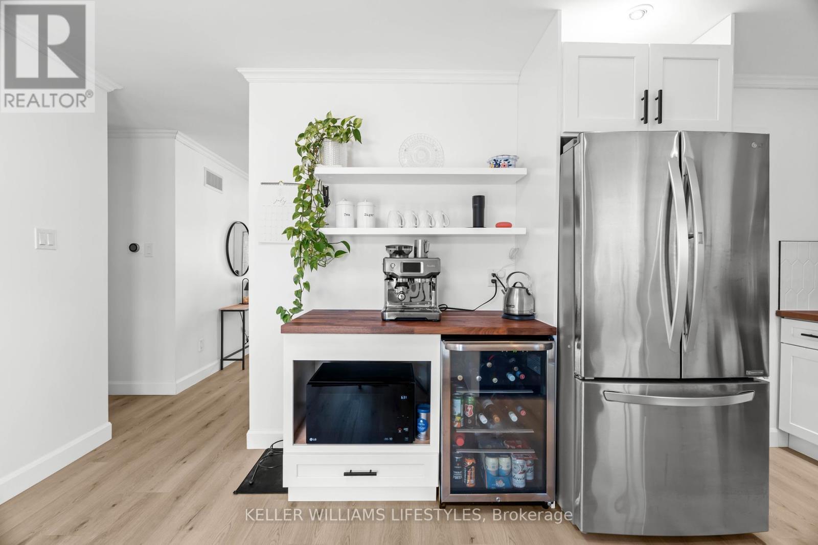 58 Deborah Drive, Strathroy-Caradoc (Ne), ON - Indoor Photo Showing Kitchen
