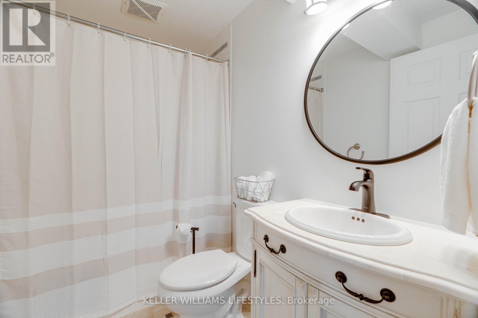 58 Deborah Drive, Strathroy-Caradoc (Ne), ON - Indoor Photo Showing Bathroom