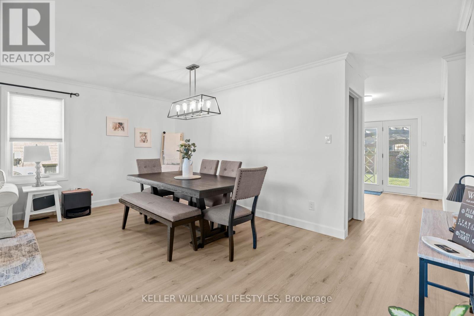58 Deborah Drive, Strathroy-Caradoc (Ne), ON - Indoor Photo Showing Dining Room