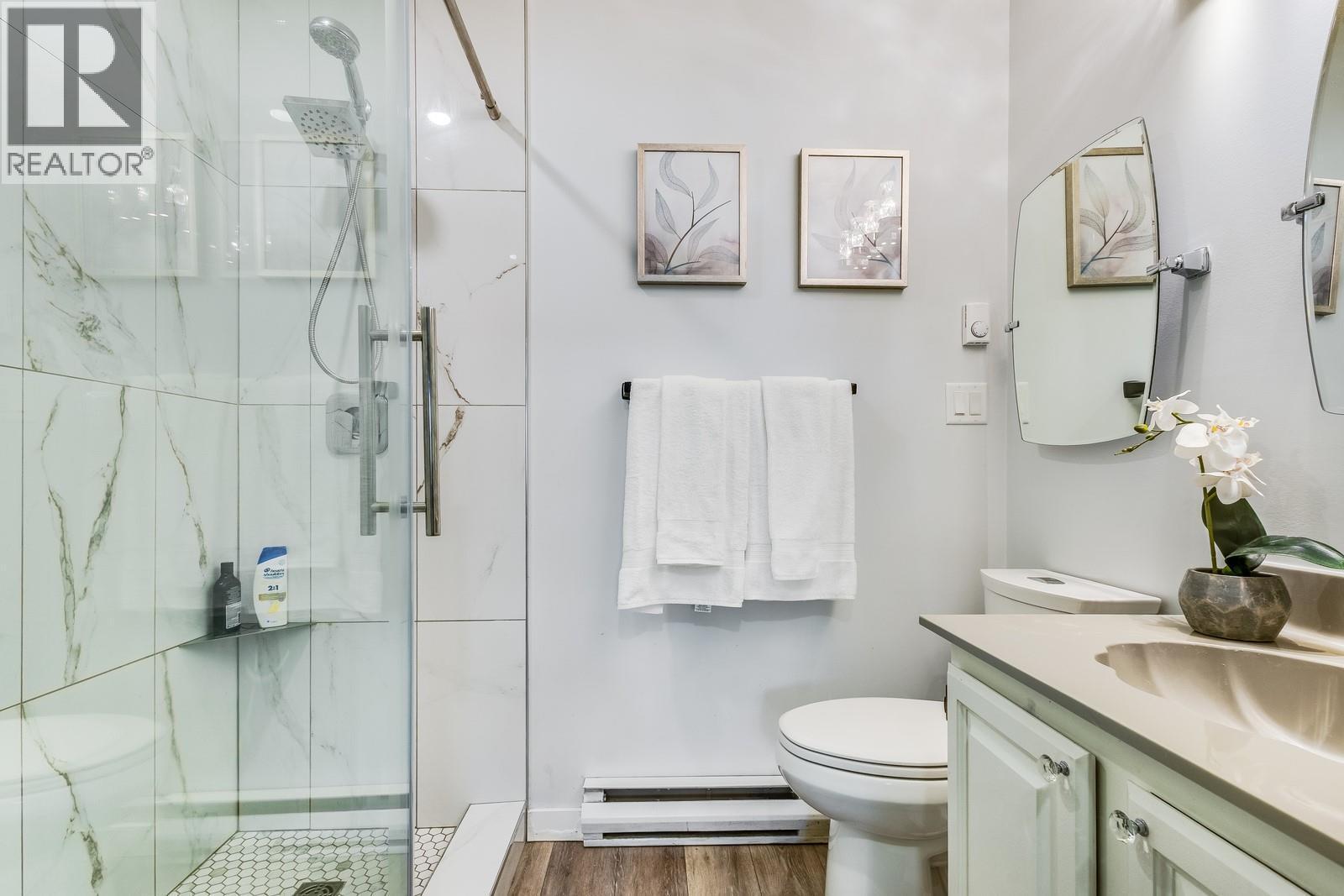 1765 Leckie Road Unit# 115, Kelowna, BC - Indoor Photo Showing Bathroom