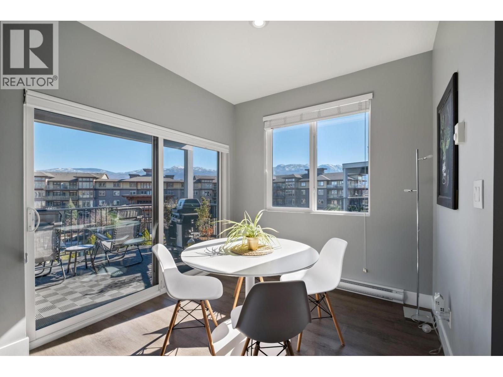 4215 Gellatly Road S Unit# 1305, West Kelowna, BC - Indoor Photo Showing Dining Room