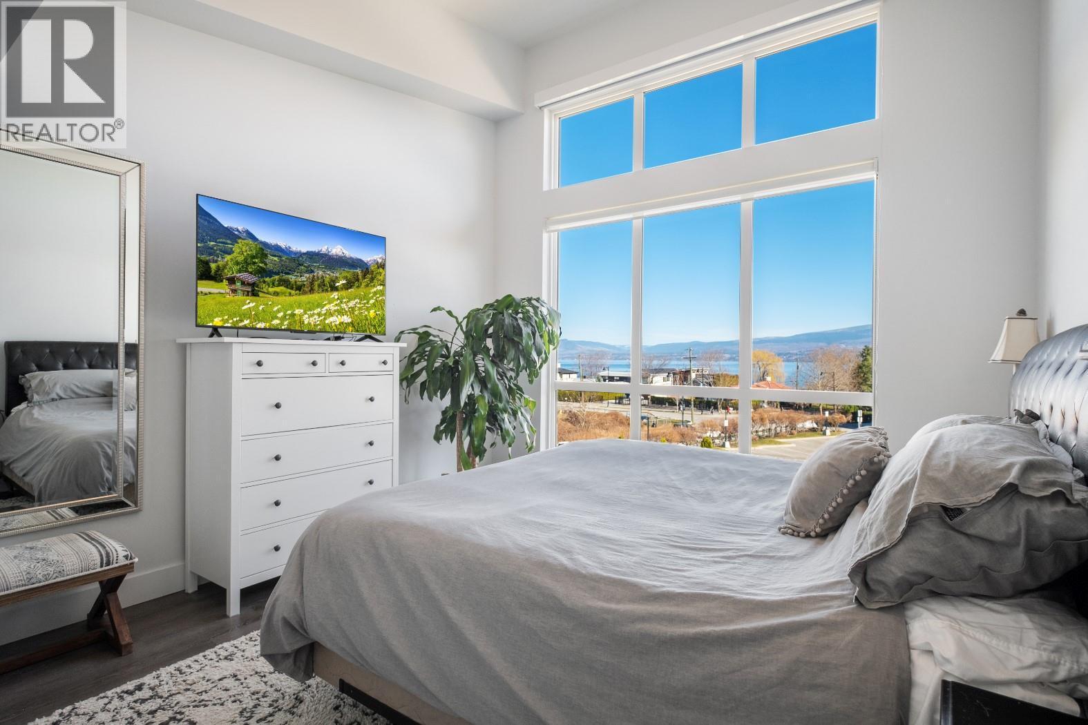 4215 Gellatly Road S Unit# 1305, West Kelowna, BC - Indoor Photo Showing Bedroom