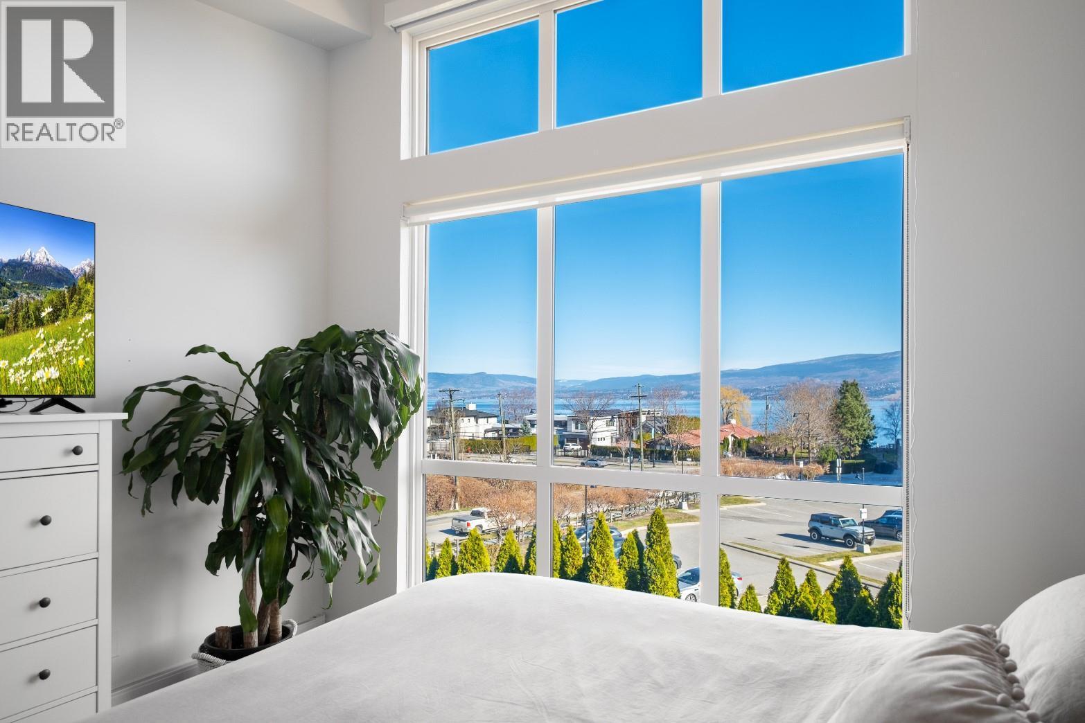 4215 Gellatly Road S Unit# 1305, West Kelowna, BC - Indoor Photo Showing Bedroom
