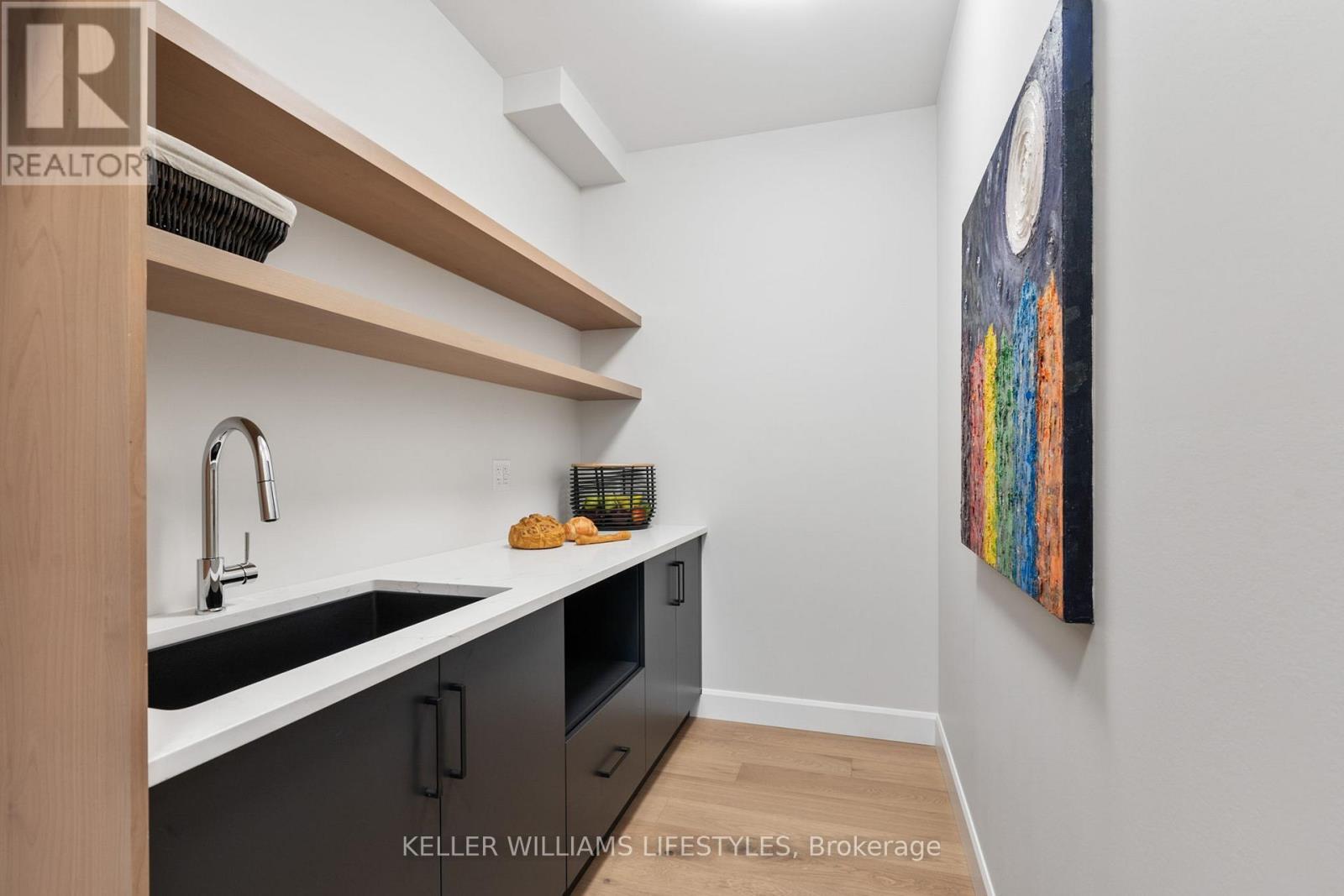 Lot 4 Valleystream Walk, London North (North R), ON - Indoor