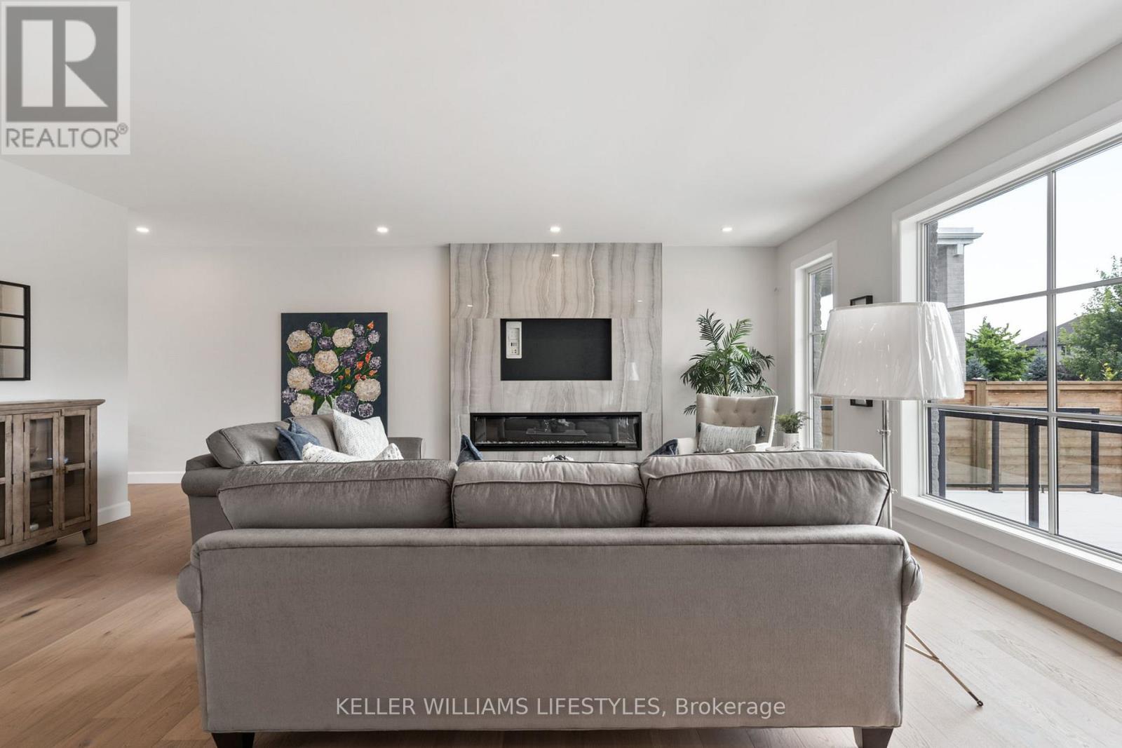 Lot 4 Valleystream Walk, London North (North R), ON - Indoor Photo Showing Living Room