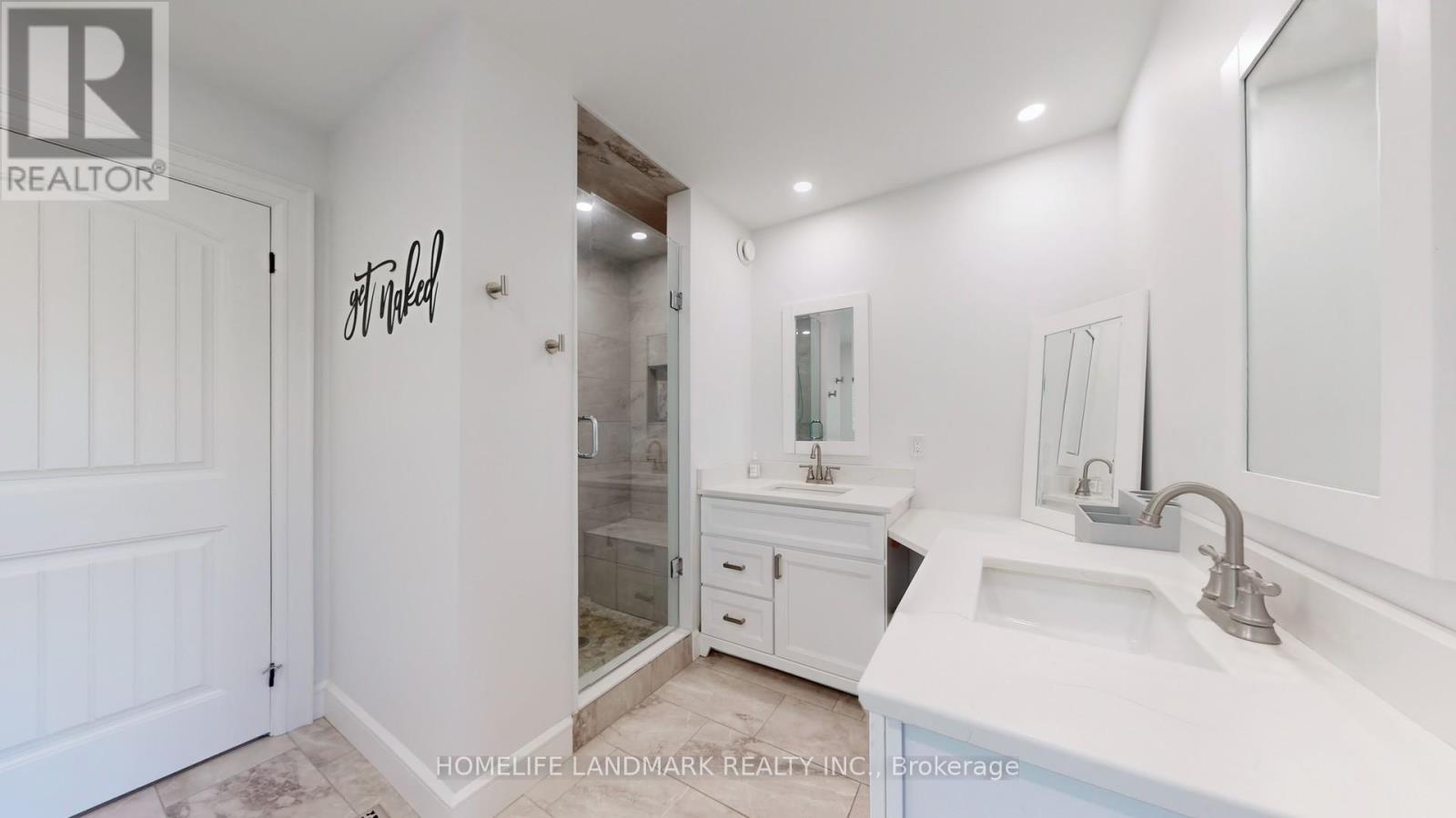 208 Lakeshore Drive, Kawartha Lakes, ON - Indoor Photo Showing Bathroom