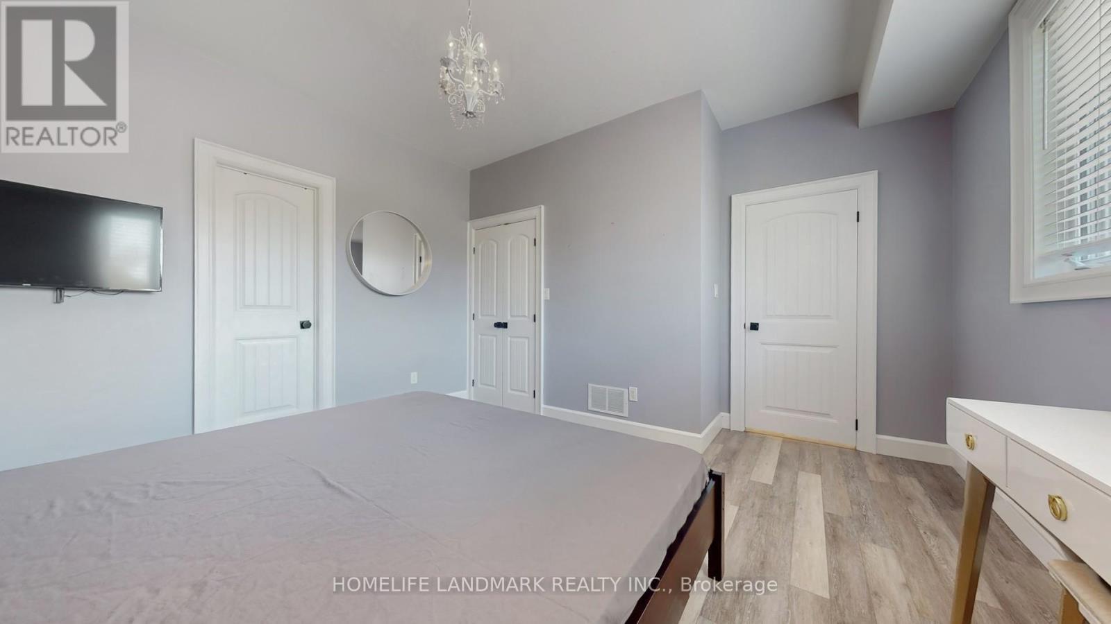 208 Lakeshore Drive, Kawartha Lakes, ON - Indoor Photo Showing Other Room