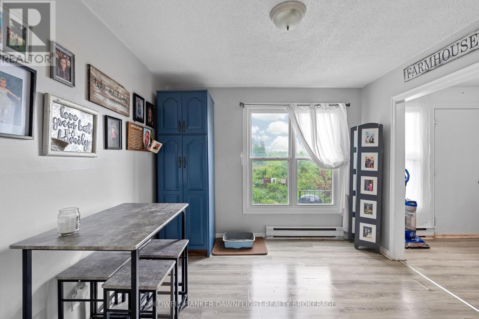 31 - 31 St Charles Place, Huron East (Vanastra), ON - Indoor Photo Showing Other Room