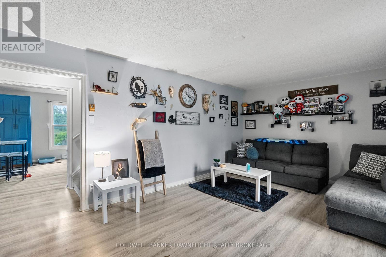 31 - 31 St Charles Place, Huron East (Vanastra), ON - Indoor Photo Showing Living Room