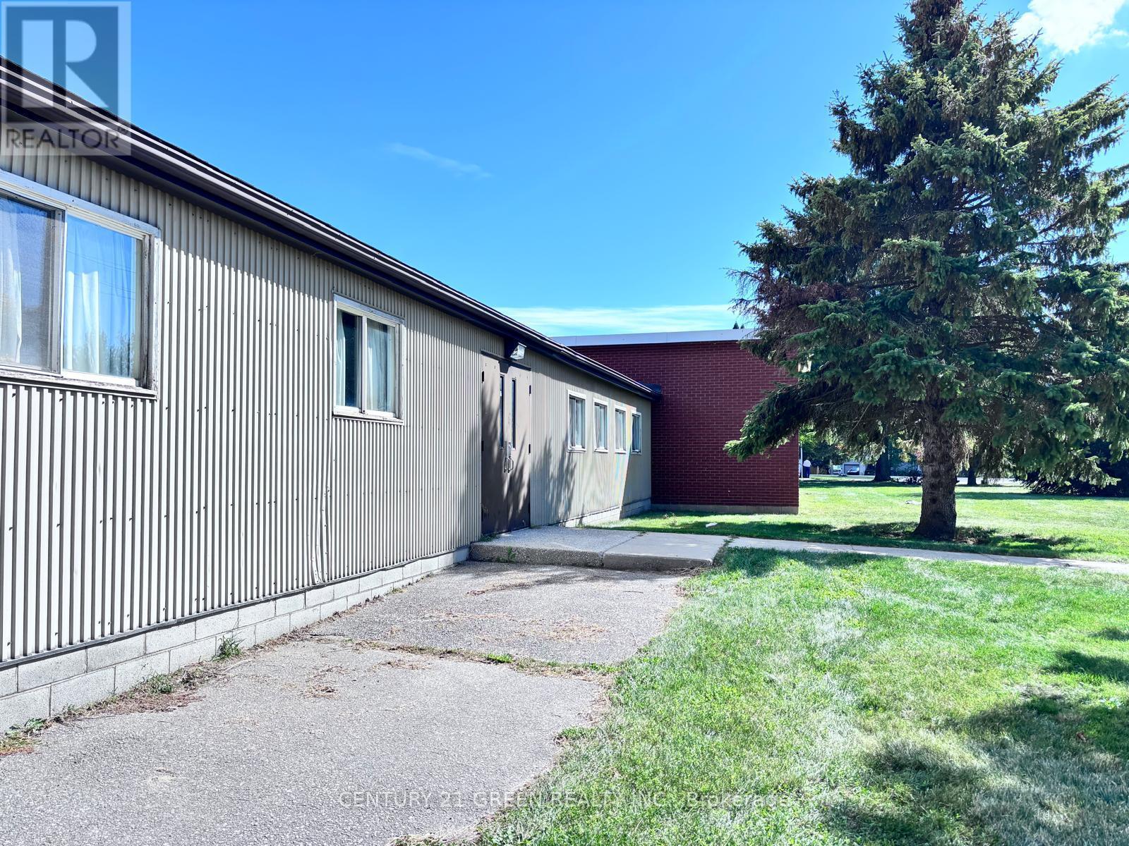 9399 Mcnaughton Line E, Chatham-Kent, ON