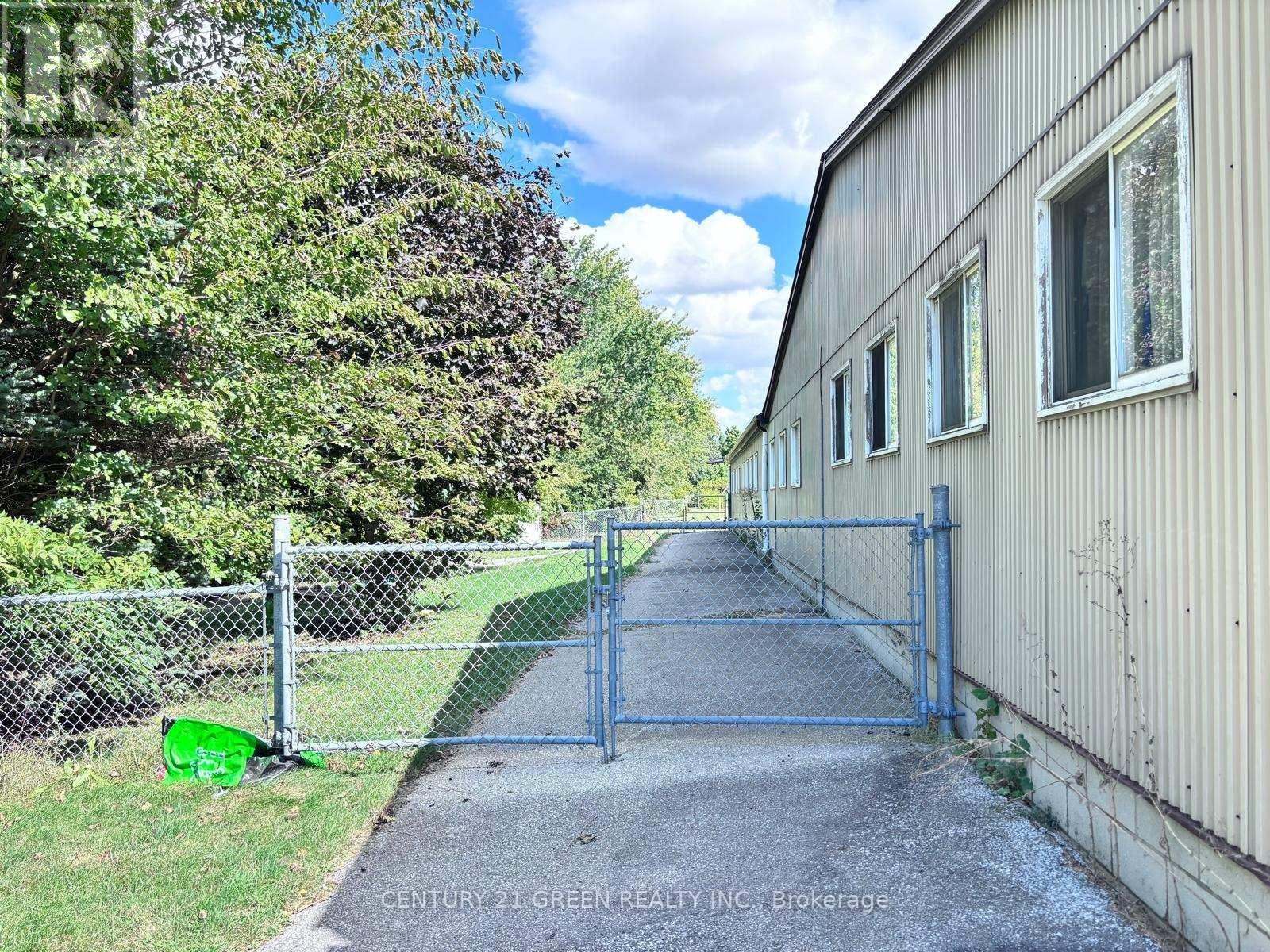 9399 Mcnaughton Line E, Chatham-Kent, ON