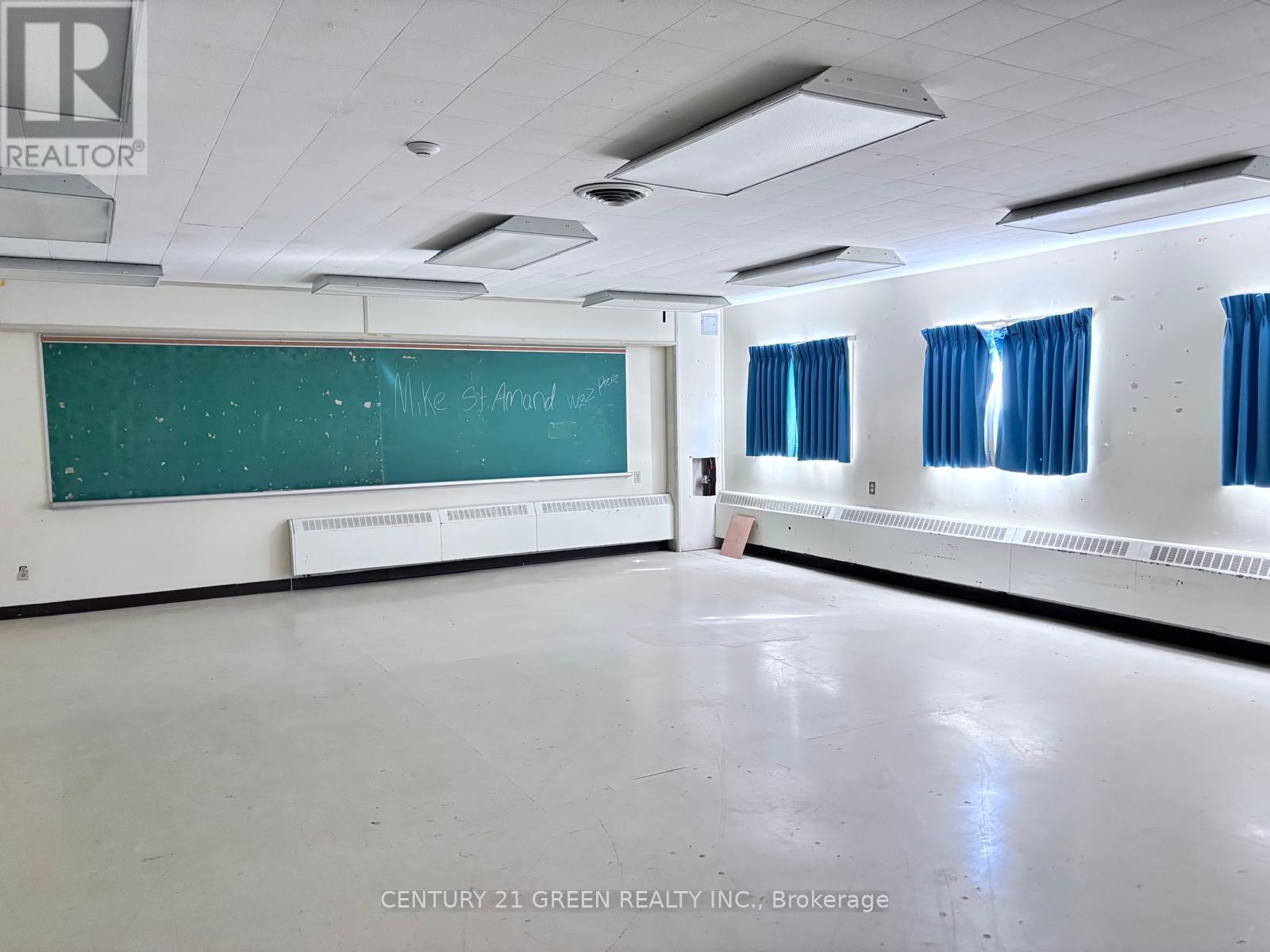 9399 Mcnaughton Line E, Chatham-Kent, ON