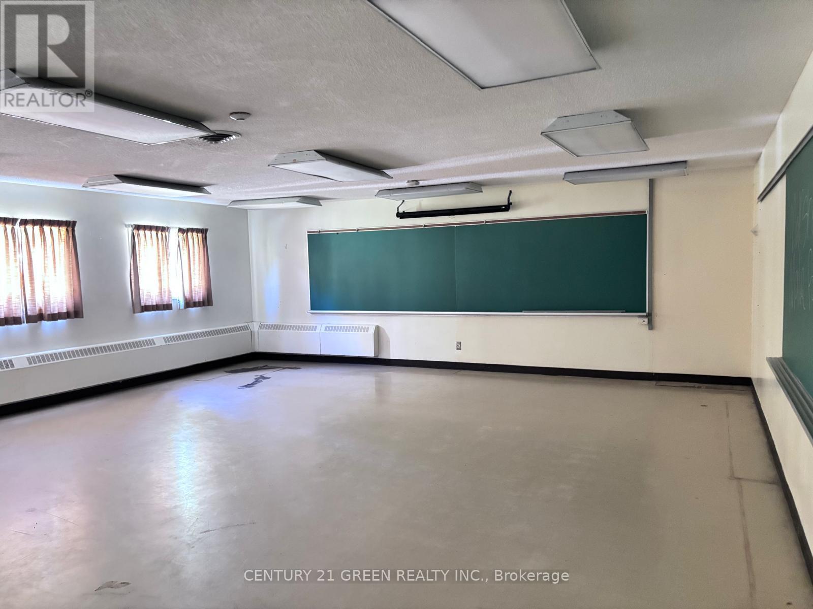 9399 Mcnaughton Line E, Chatham-Kent, ON