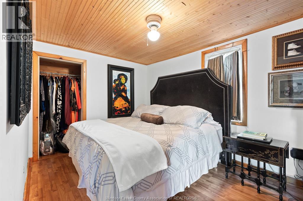125 Crystal Lane, Harrow, ON - Indoor Photo Showing Bedroom