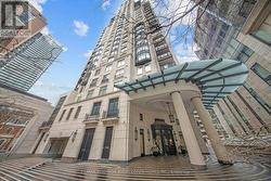 1A - 1 ST THOMAS STREET Toronto, ON M5S 3M5