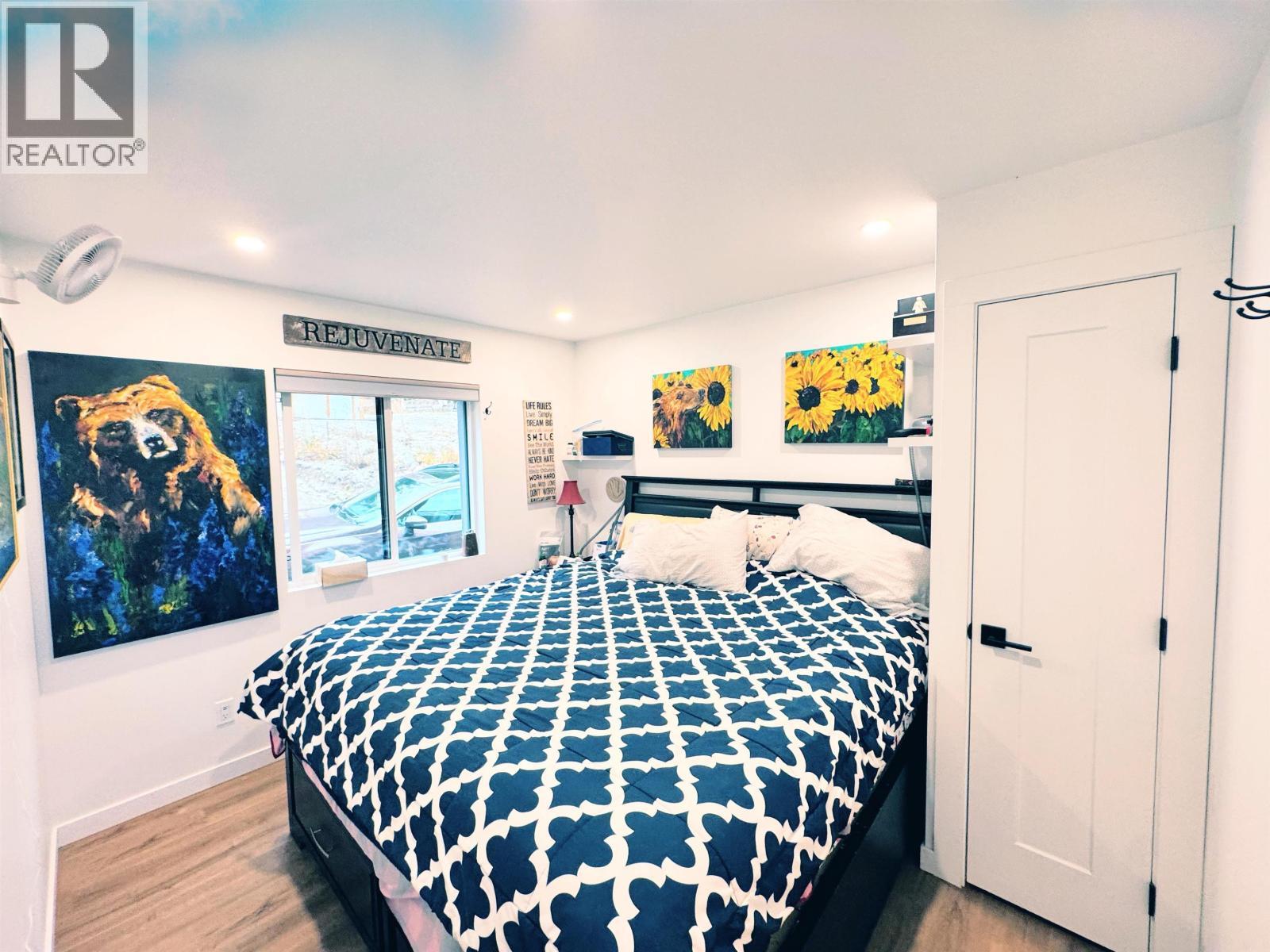 6656 North Shore Horse Lake Road, Horse Lake, BC - Indoor Photo Showing Bedroom