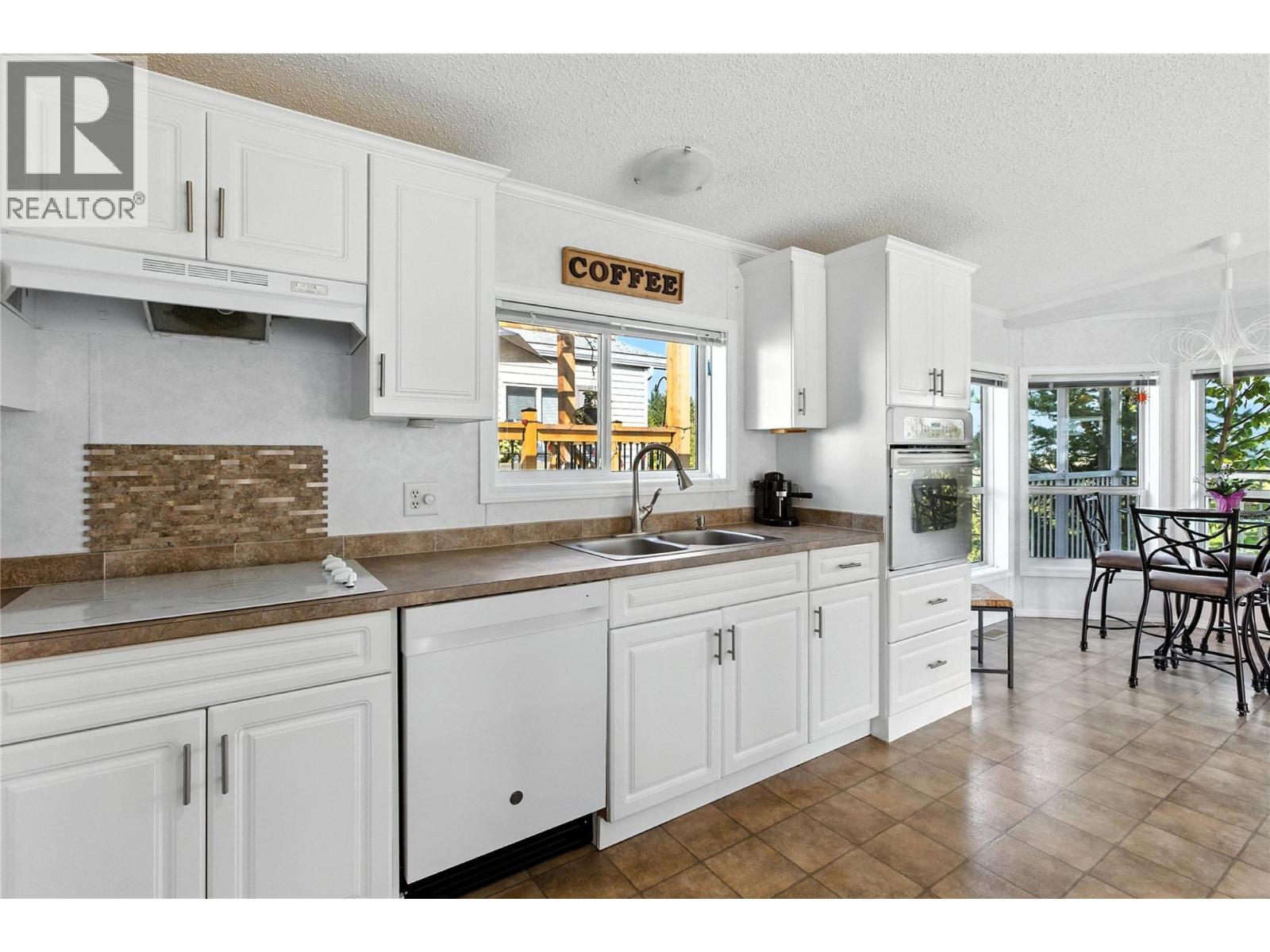 1885 Tappen Notch Hill Road Unit# 32, Tappen, BC