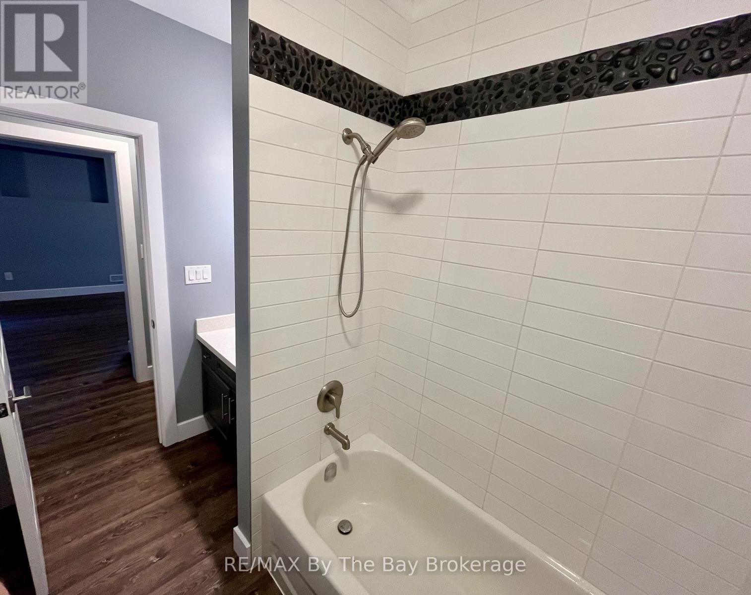 Bsmt - 3148 Mosley Street, Wasaga Beach, ON - Indoor Photo Showing Bathroom
