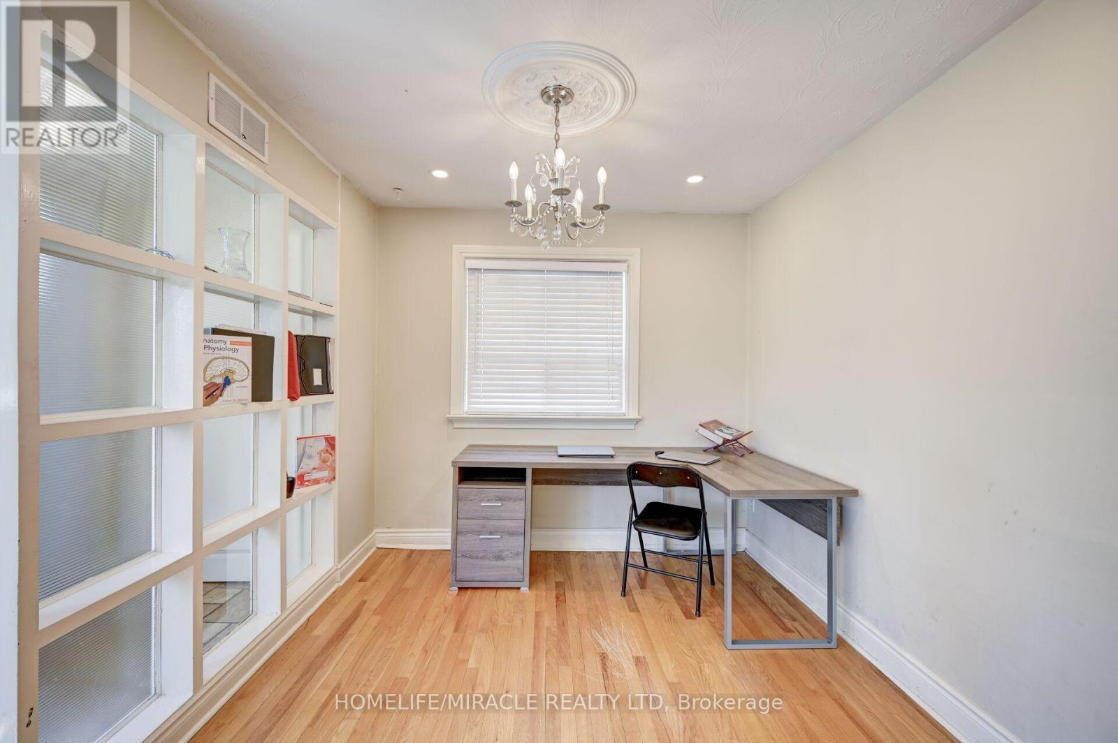 1235 Old River Road, Mississauga, ON - Indoor Photo Showing Office