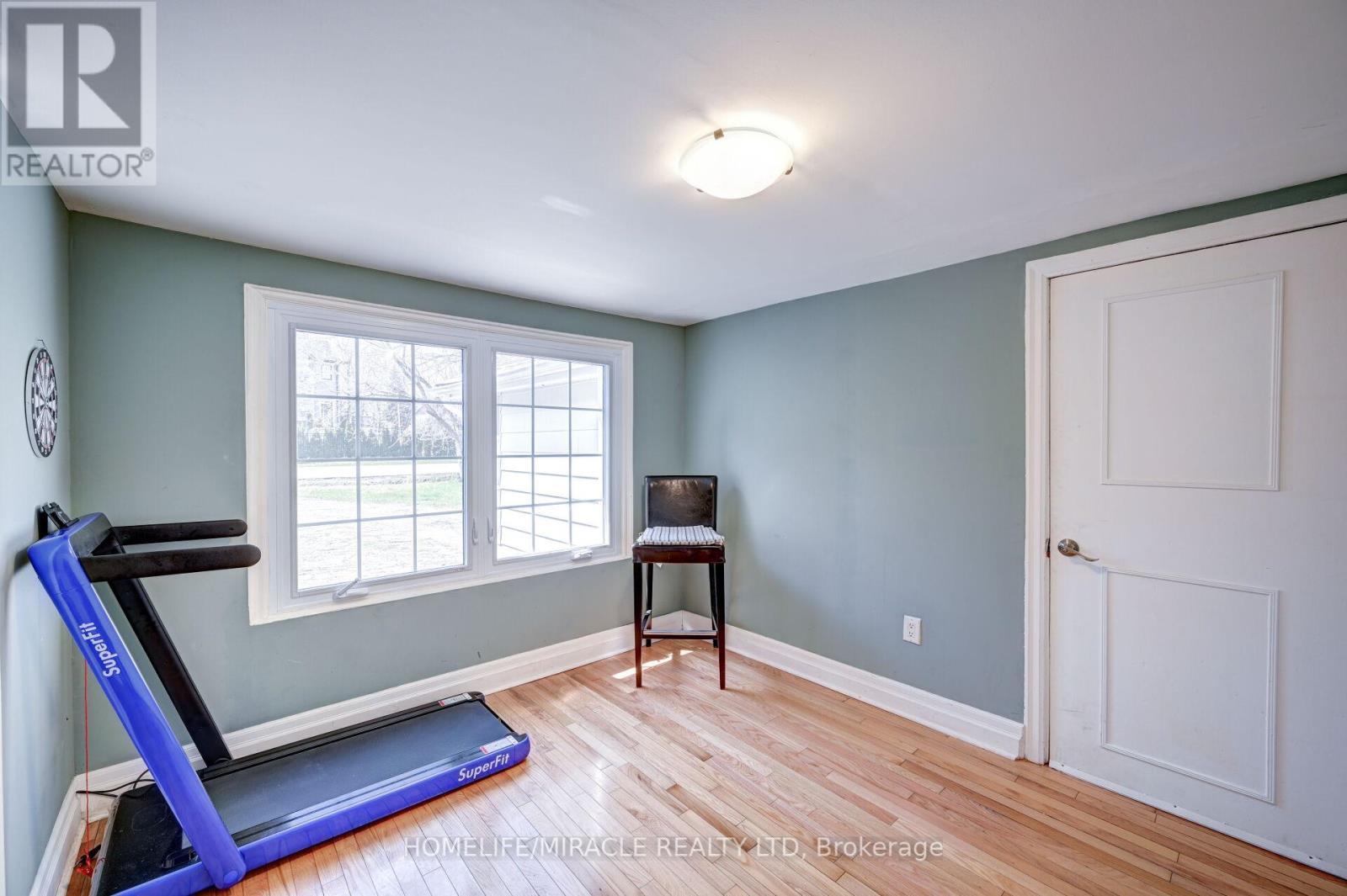 1235 Old River Road, Mississauga, ON - Indoor