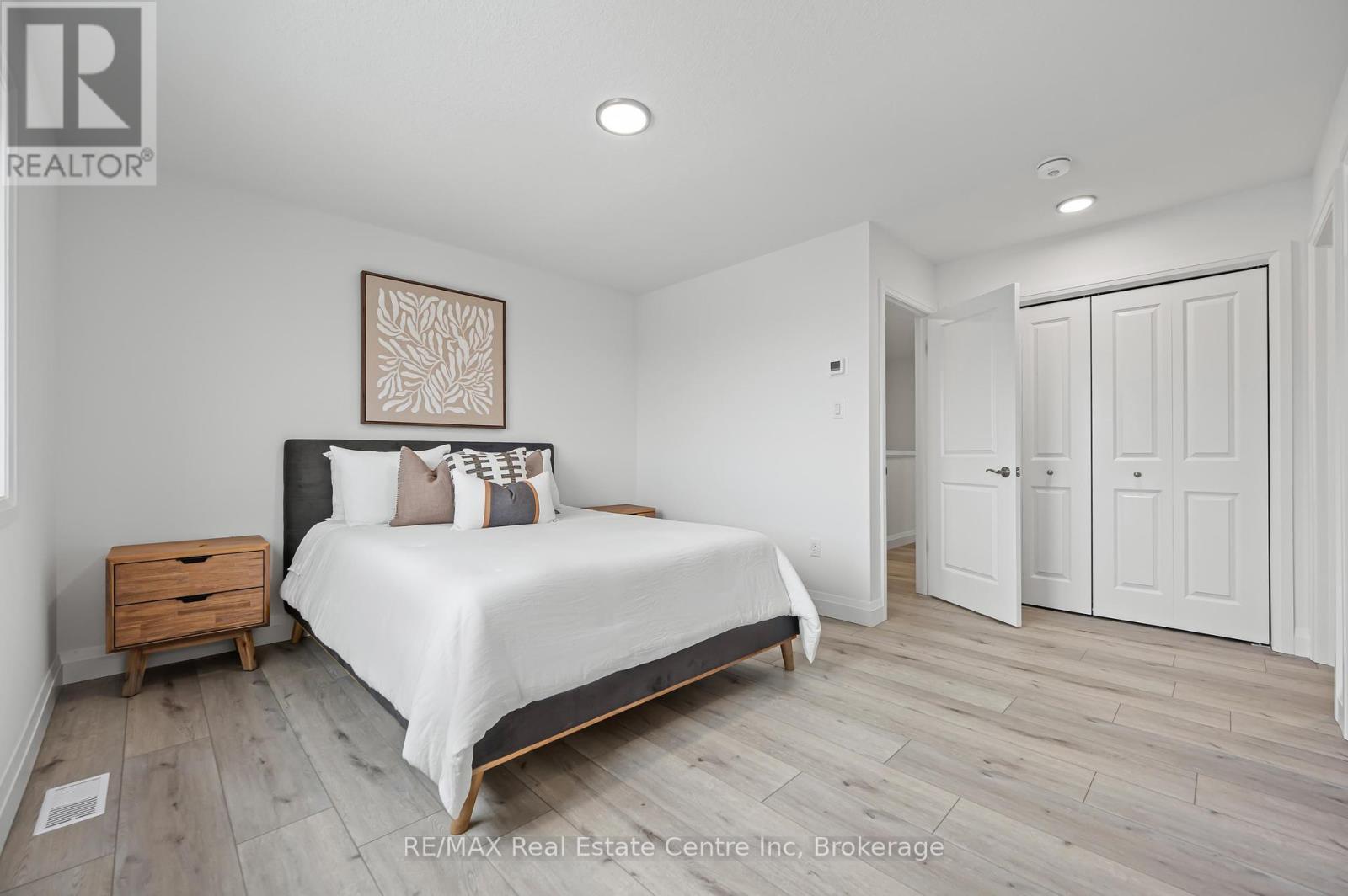 8 - 182 Bridge Crescent, Minto, ON - Indoor Photo Showing Bedroom