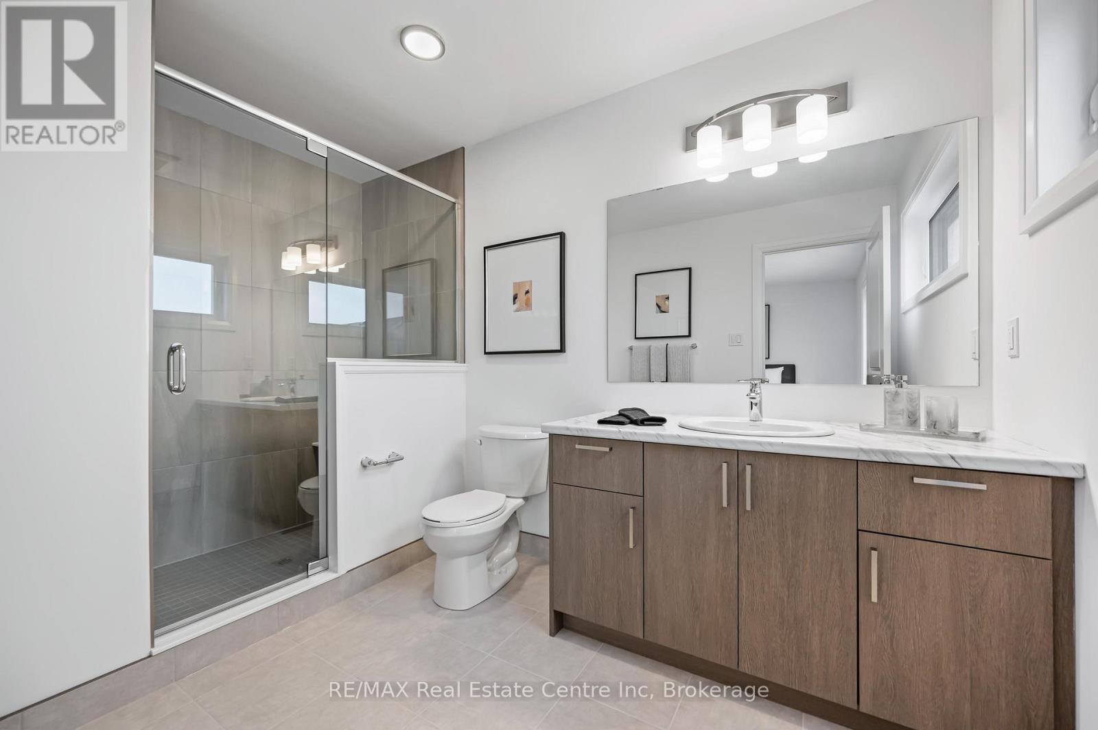 8 - 182 Bridge Crescent, Minto, ON - Indoor Photo Showing Bathroom